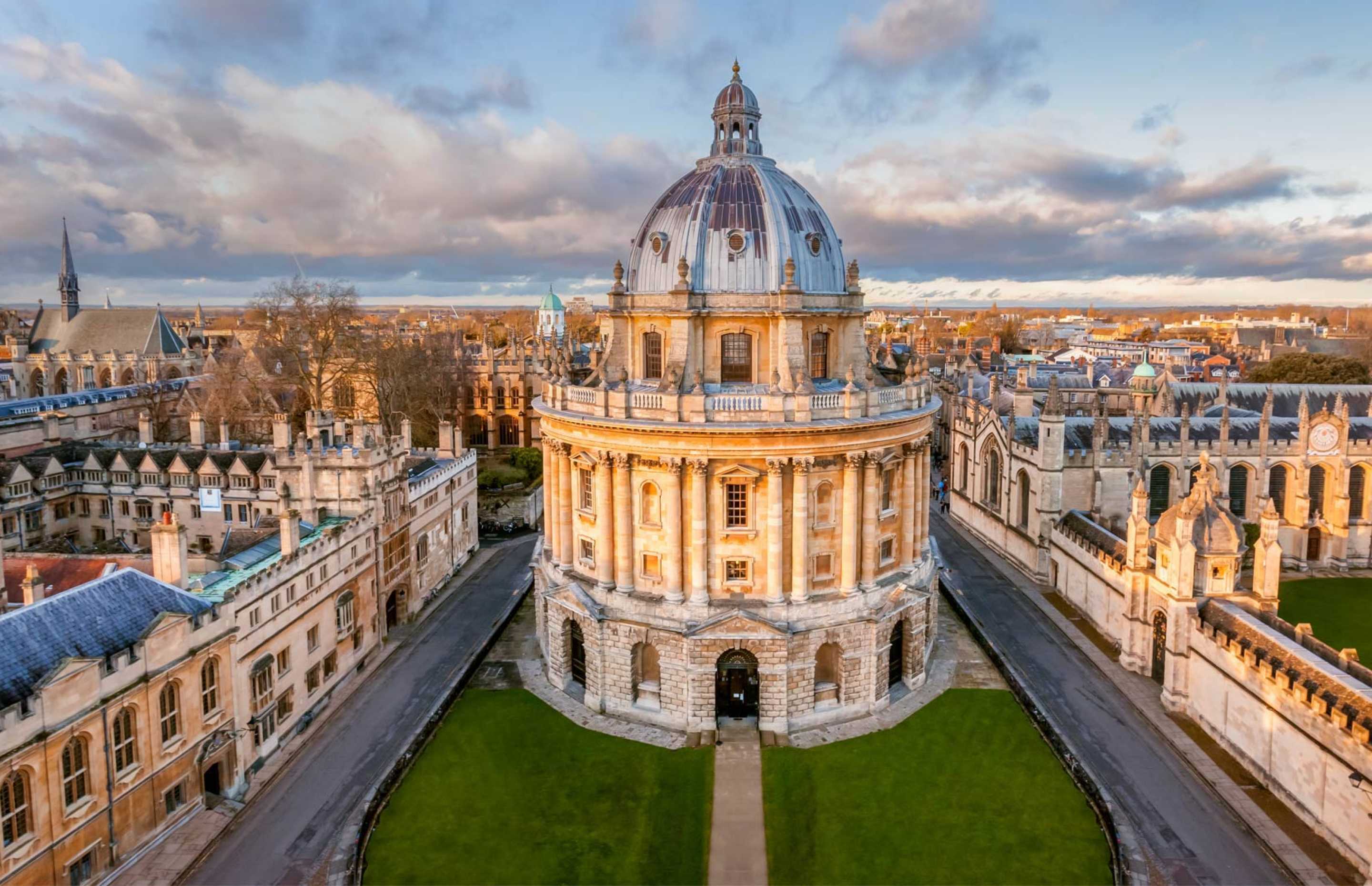 Ilmakuva Oxfordin yliopiston lääketieteellisestä tutkimusrakennuksesta.